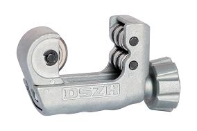 WK - 428      3/16 ~ 1-1/8  (5 - 28 мм)      Труборез