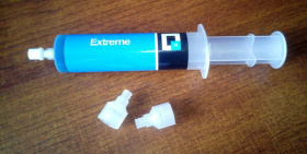 Герметик шприц Extreme 30мл (устраняет утечки  фреона в системе) в комлекте с адаптерами